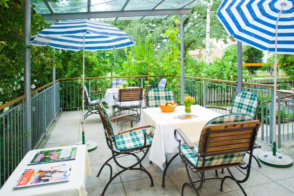 Haus Mobene - Hotel Garni Грац Екстер'єр фото