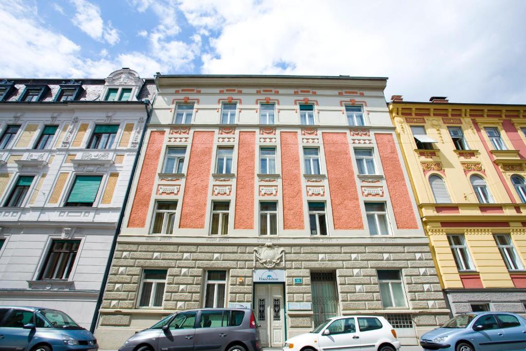 Haus Mobene - Hotel Garni Грац Екстер'єр фото