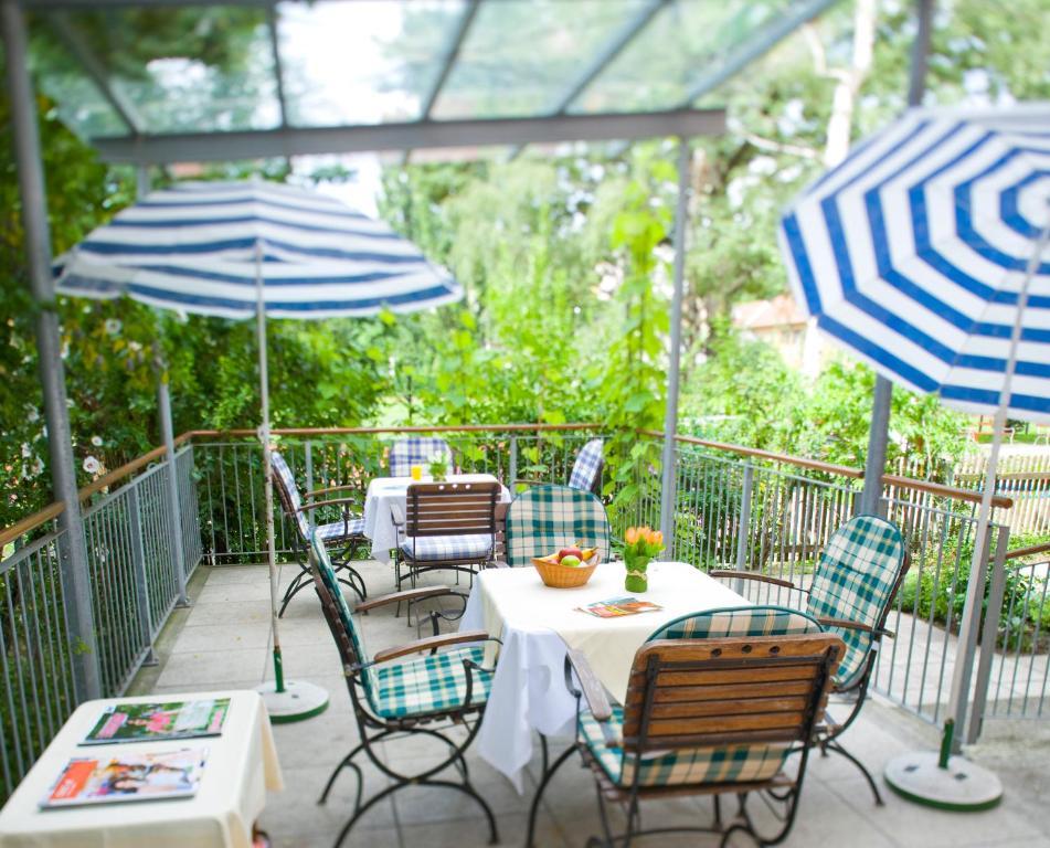 Haus Mobene - Hotel Garni Грац Екстер'єр фото